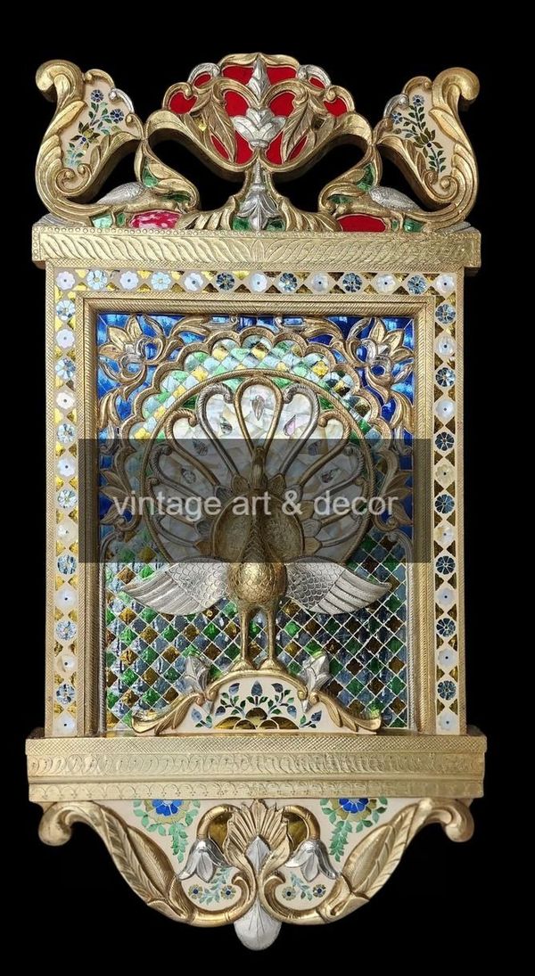 Luxurious Peacock Gold themed Vivid Artwork