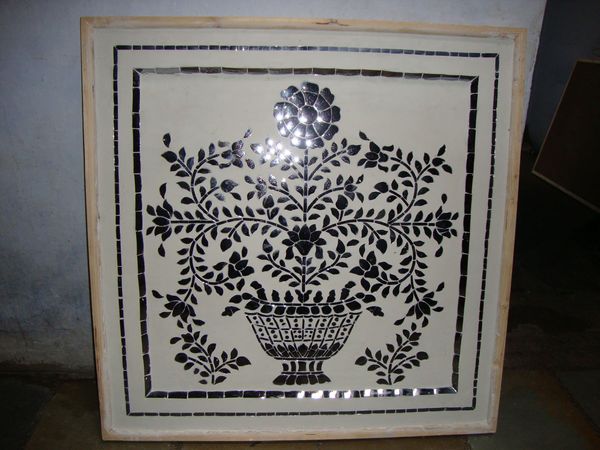 Squared Thikri Pot Art